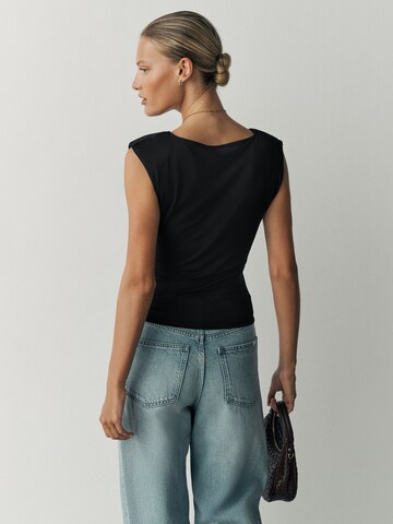 Next Top in Black