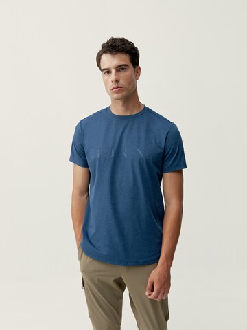 Born Living Yoga Shirt 'Melville' in Blau: predná strana