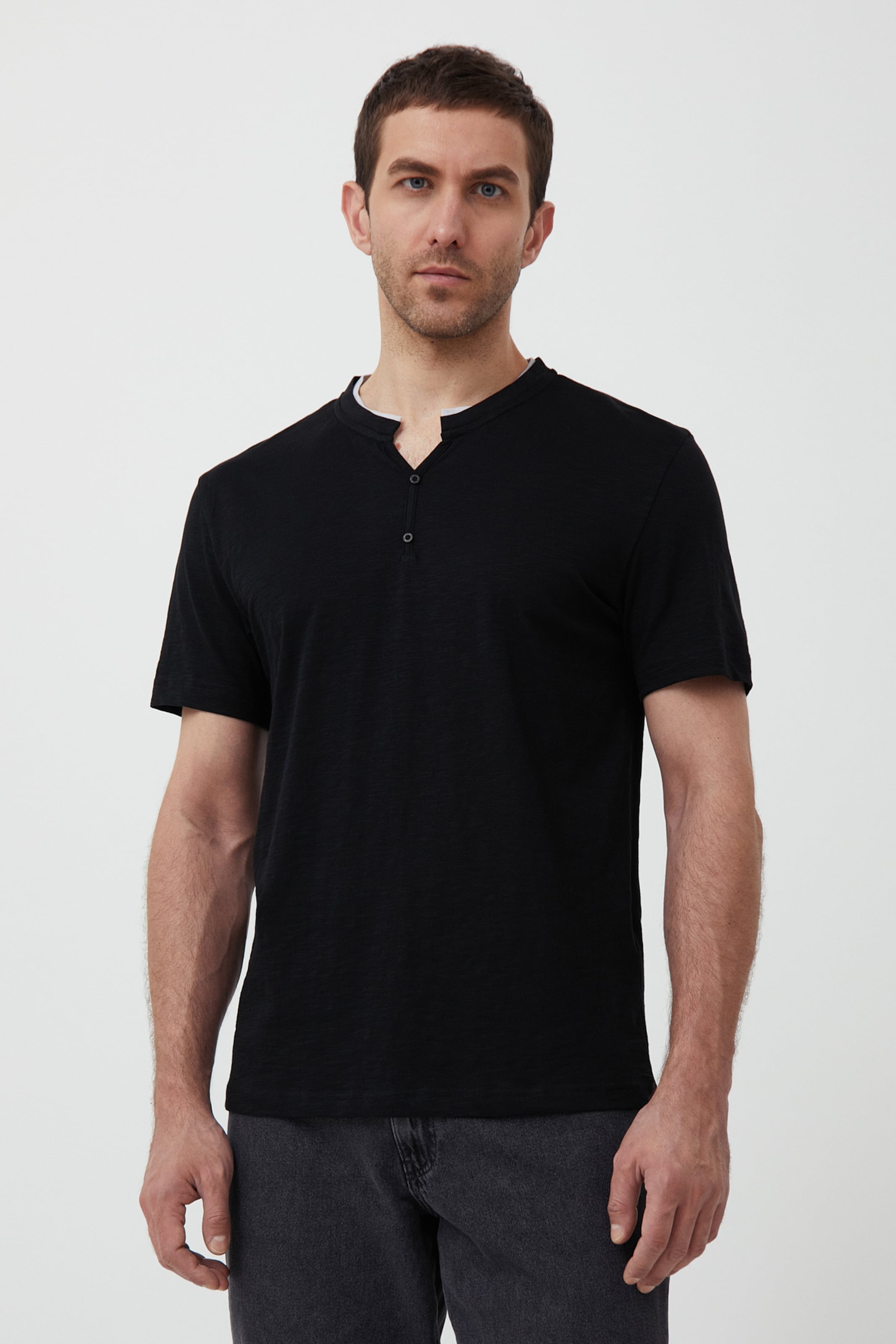 Männer Große Größen Finn Flare T-Shirt in Schwarz - TZ70410