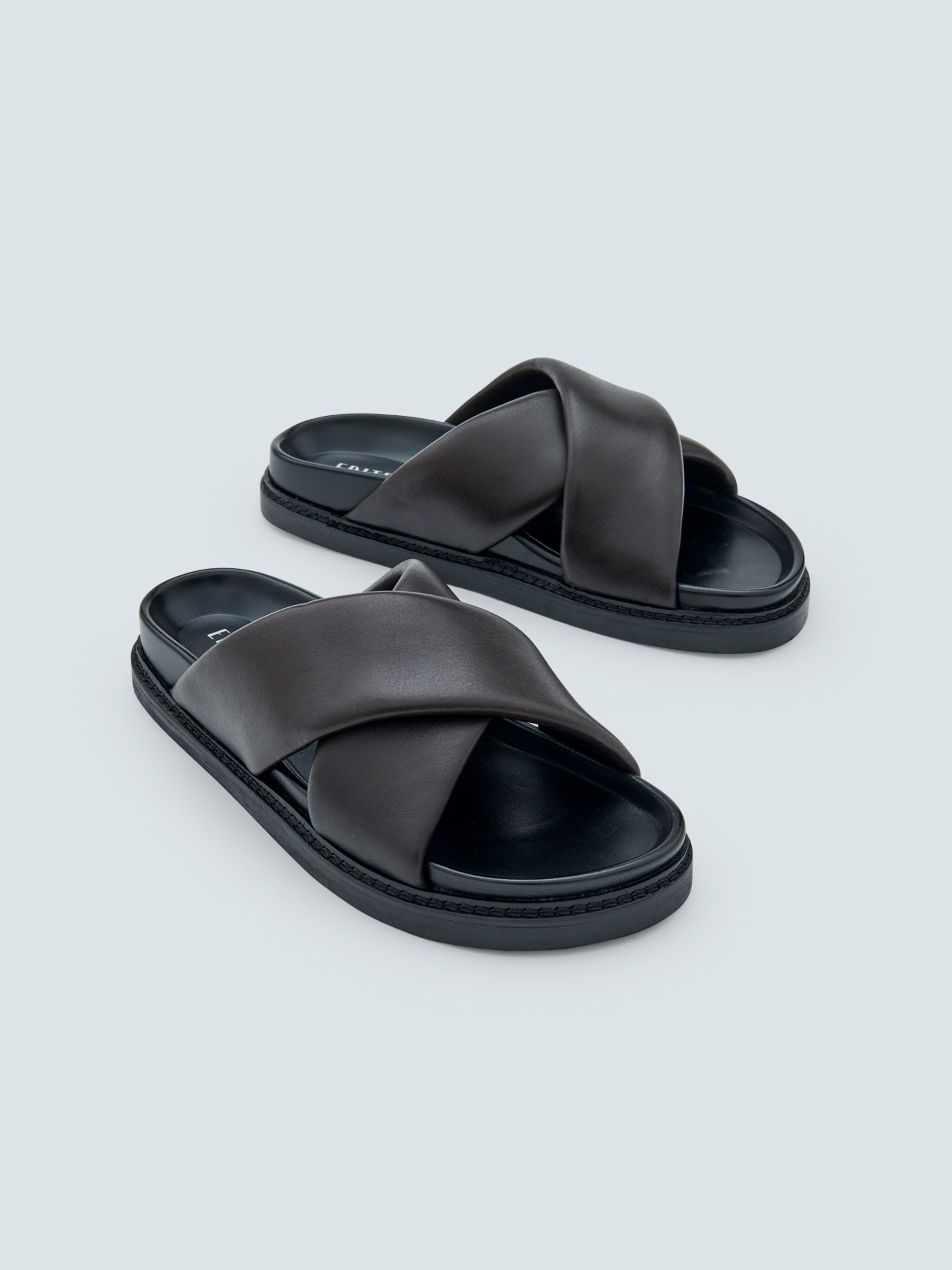 EDITED Produkte Slipper 'Marniq' schoko