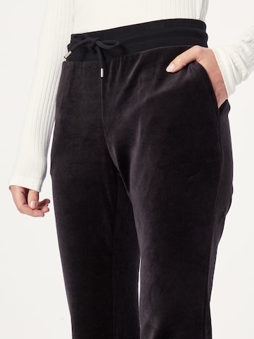 Bootcut Pantalon GAP en noir