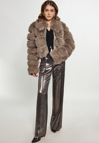 faina Talvitakki värissä ruskea