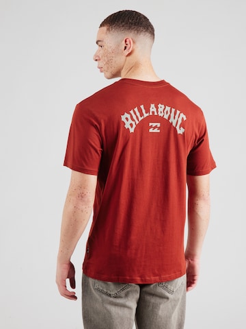 BILLABONG Футболка 'ARCH' в Красный: спереди