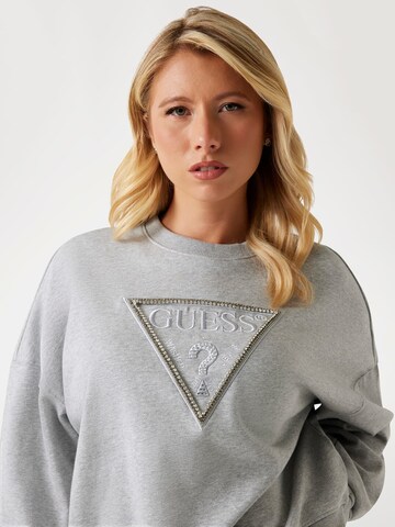 GUESS Sweatshirt in Grey