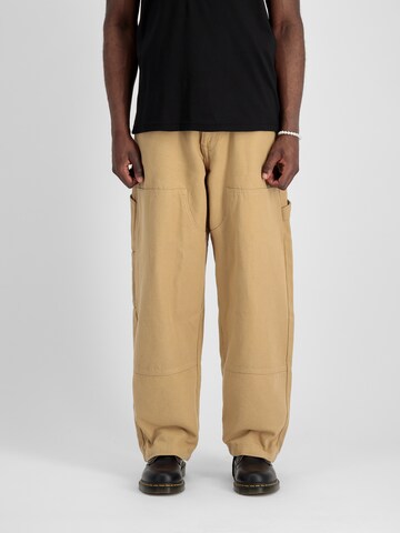 Loosefit Pantalon cargo 'Carpenter' ALPHA INDUSTRIES en beige : devant