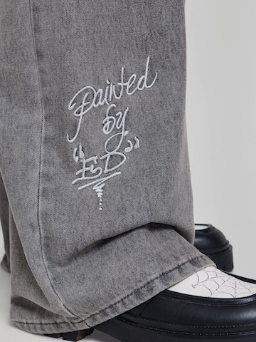 Ed Hardy Loosefit Jeans i grå