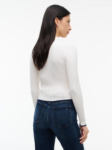 balta Tommy Jeans Megztinis