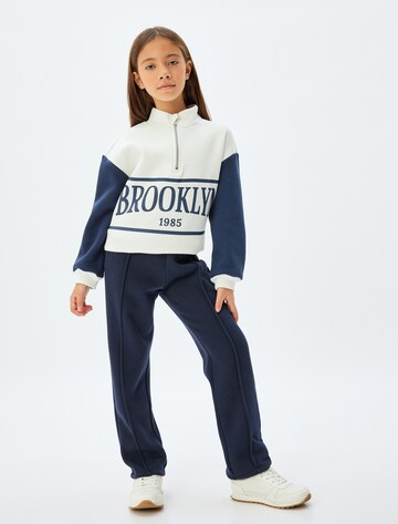 Koton Sweatshirt in Wit: voorkant