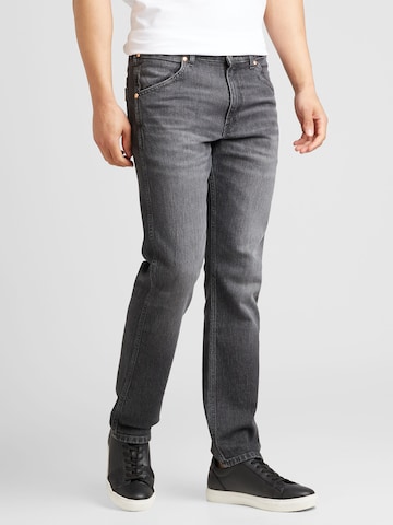 WRANGLER Regular Jeans 'MARSHALL' i svart: framsida