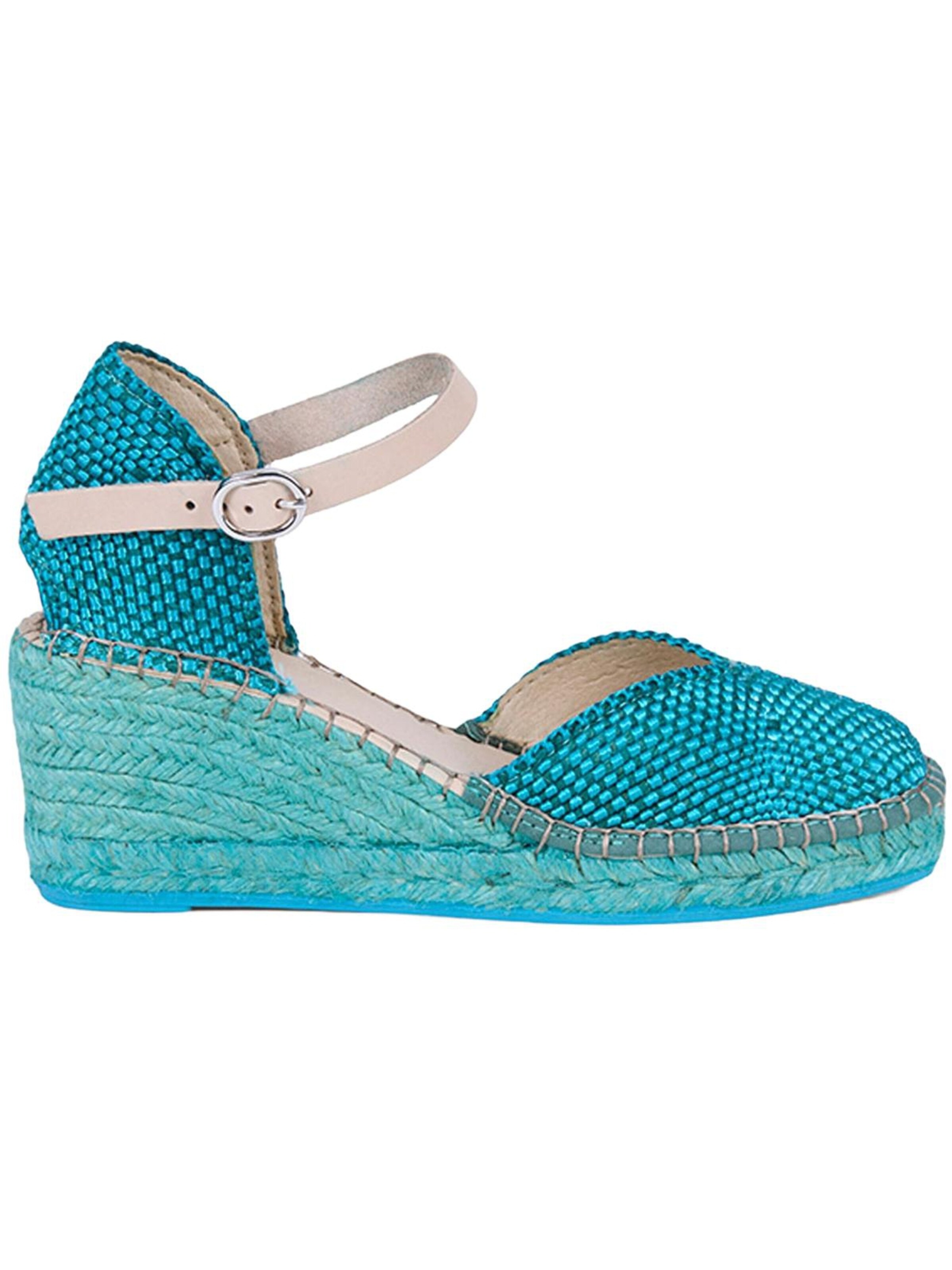 Desa Espadrilles in Green: front