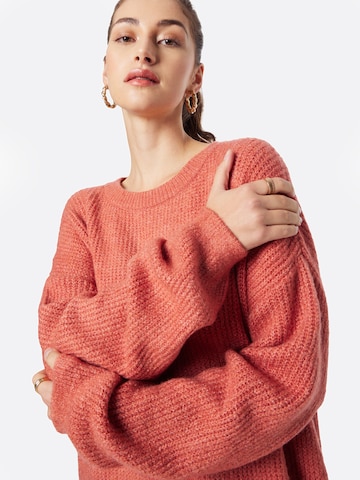 ABOUT YOU Pullover 'Mina' in Orange
