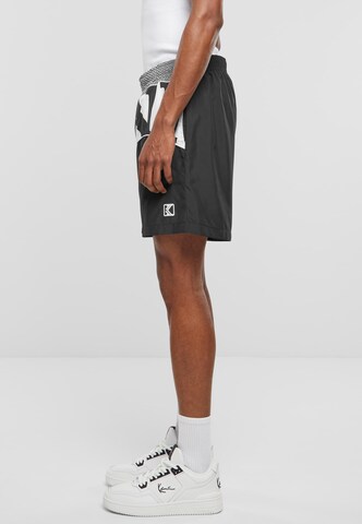 Karl Kani Regular Wavy Retro Black Trackshorts in Grau