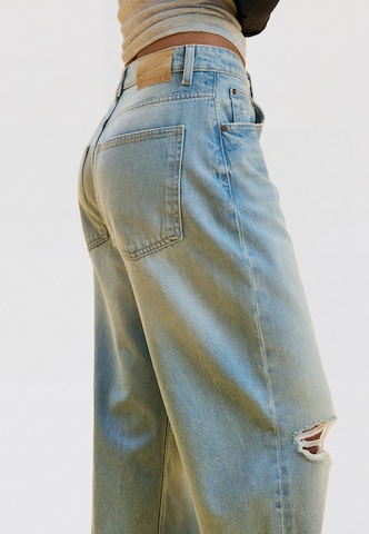 Bershka Barrel Jeans i blå