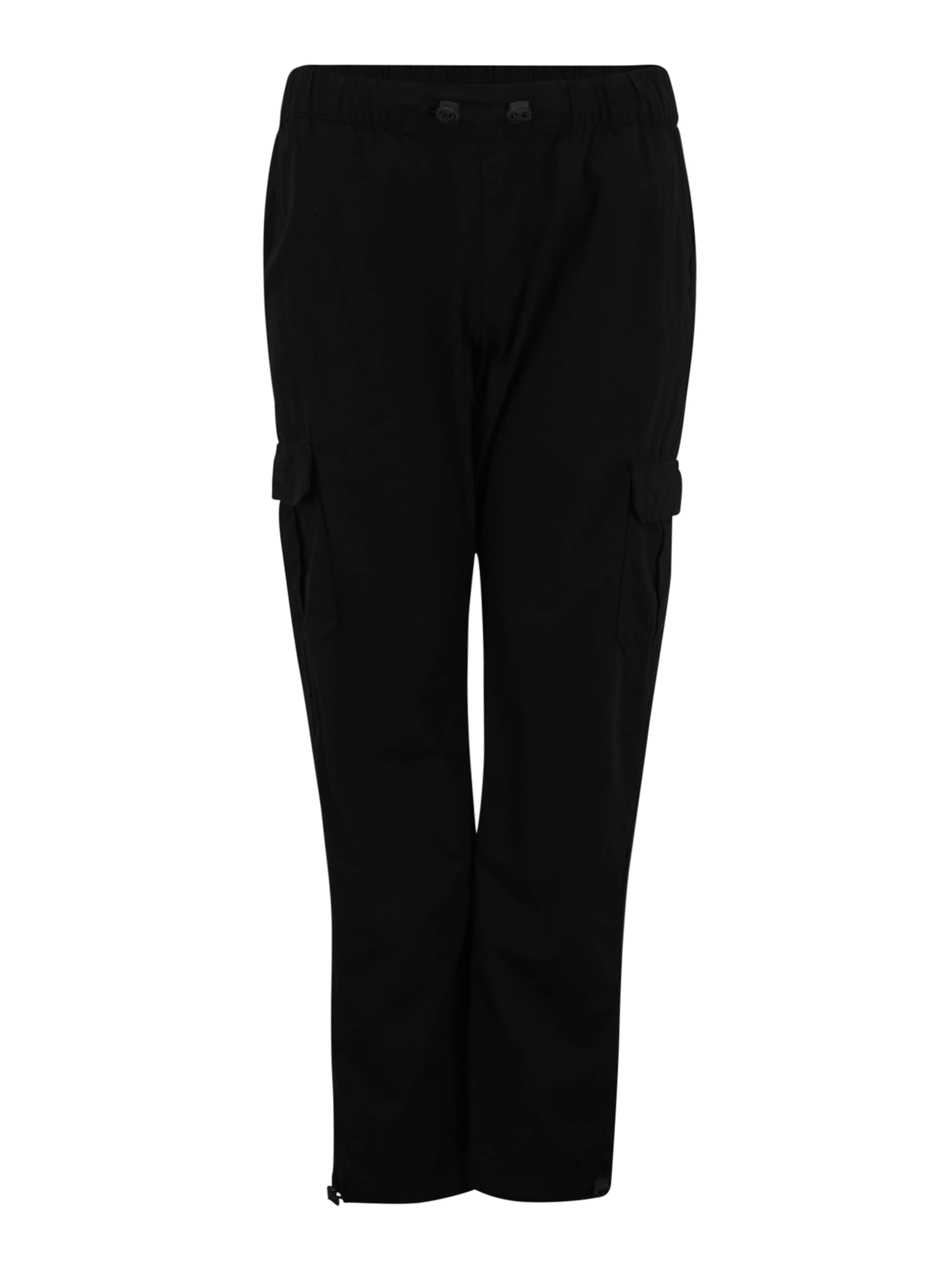 Regular Pantalon cargo Urban Classics en noir : devant