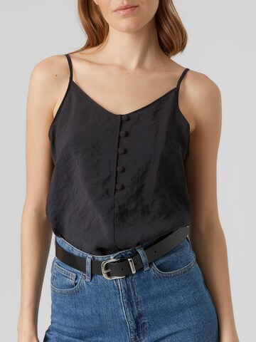 Vero Moda Tall - Blusa 'Queeny' en negro