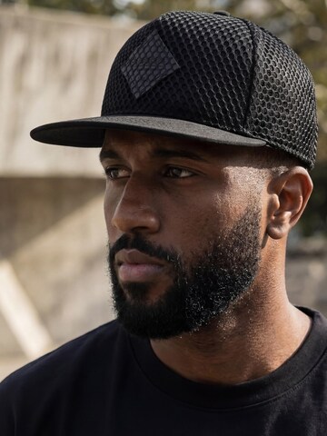 Blackskies Cap 'Obsidius' in Black