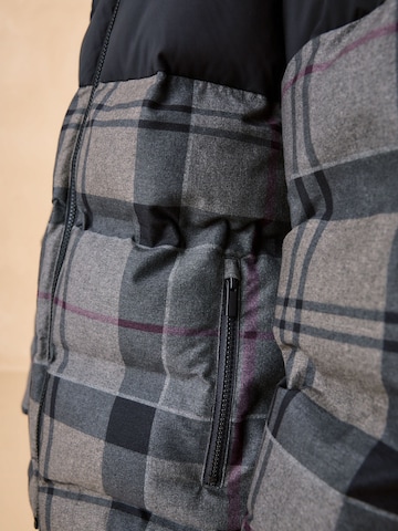 NextPrijelazna jakna - crna boja