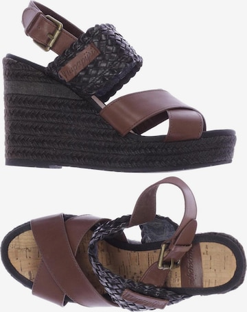 NAPAPIJRI Sandals & High-Heeled Sandals in 36 in Brown: front