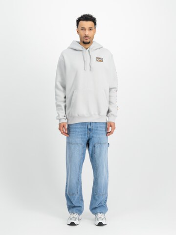 ALPHA INDUSTRIES Свитшот в Серый
