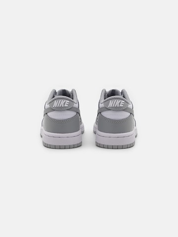 Sneaker 'Dunk' de la Nike Sportswear pe alb
