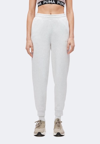 PUMA Tapered Παντελόνι φόρμας 'ESS No. 1' σε λευκό: μπροστά
