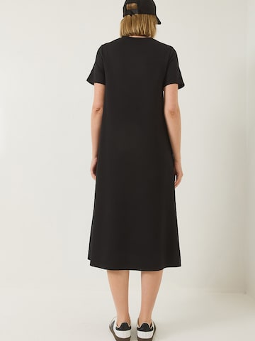 Bianco Lucci Šaty - Čierna