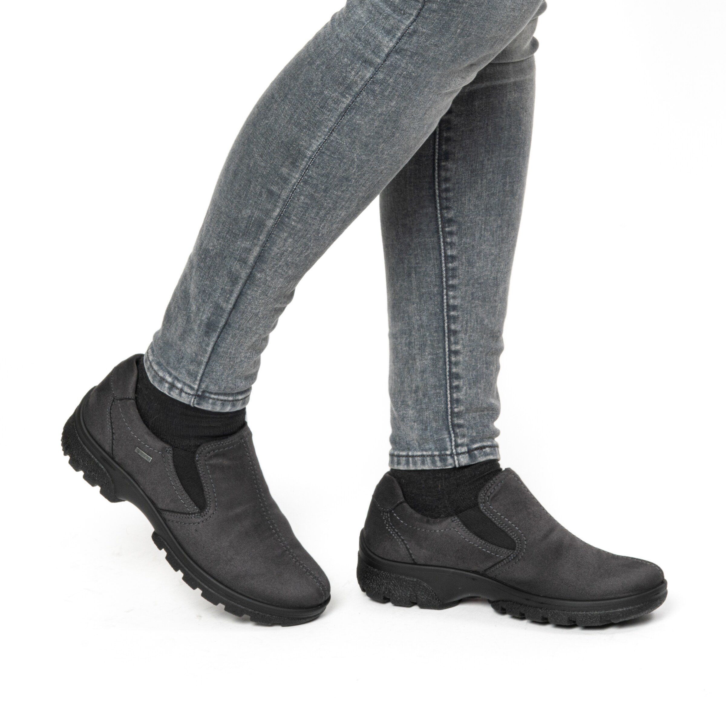 ARA Slipper in Braun: Vorderseite