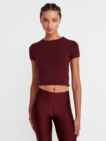 T-shirt 'T-Shirts' Dilvin en rouge : devant