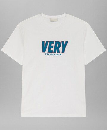 T-Shirt Calvin Klein Jeans en blanc : devant