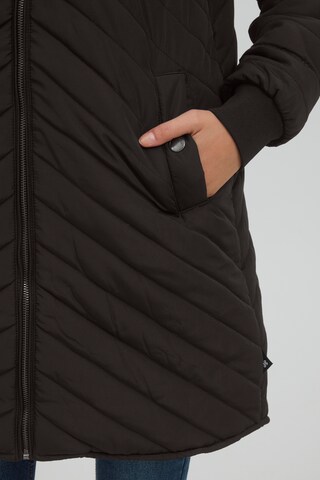 Oxmo Between-Seasons Coat 'MADALYN' in Black