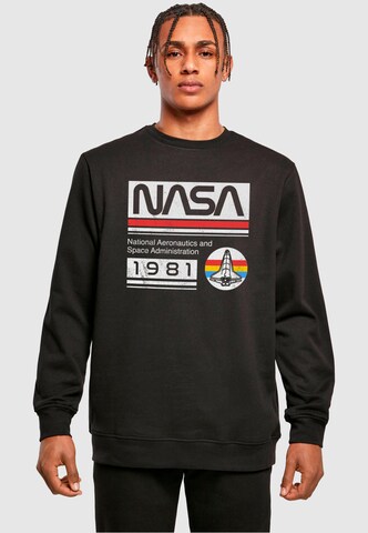 Merchcode Sweatshirt 'NASA - 1981' in Schwarz: predná strana