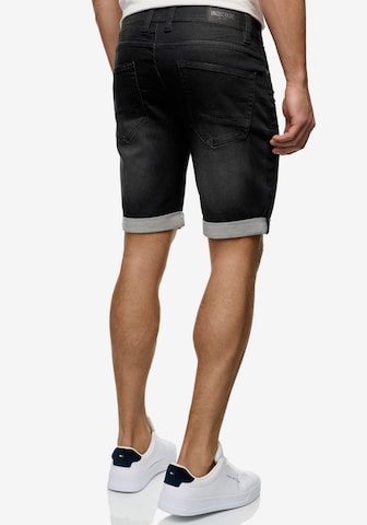 INDICODE Shorts in Schwarz: Vorderseite