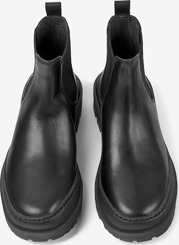 CAMPER Chelsea Boots in Schwarz