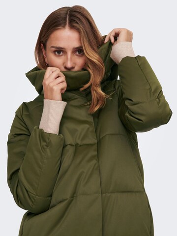 JDY Between-Seasons Coat 'Mustang' in Green