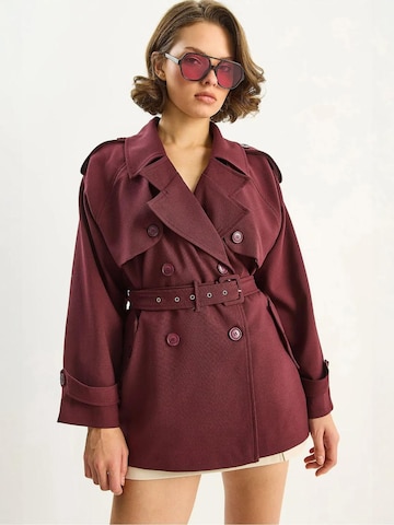 Bianco Lucci Between-seasons coat in Red: front