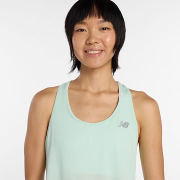 Top sportivo 'Athletics' di new balance in verde