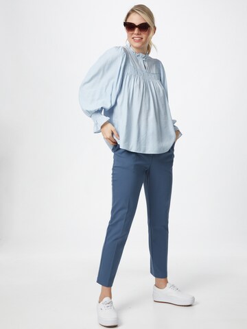 Cream Blouse 'Emily' in Blauw