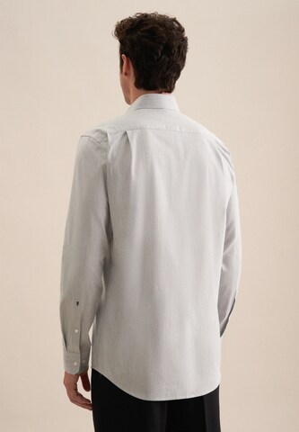Coupe regular Chemise business SEIDENSTICKER en gris