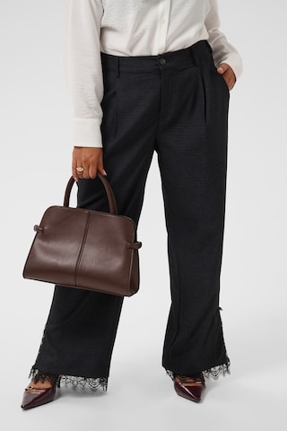 KAFFE CURVE Wide leg Broek 'Abby' in Grijs: voorkant