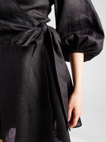 Robe & Other Stories en noir