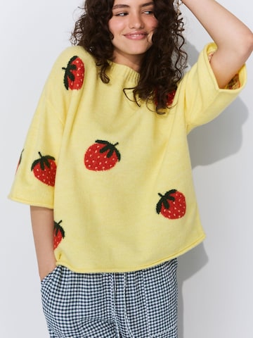 Next Sweater in Yellow: front