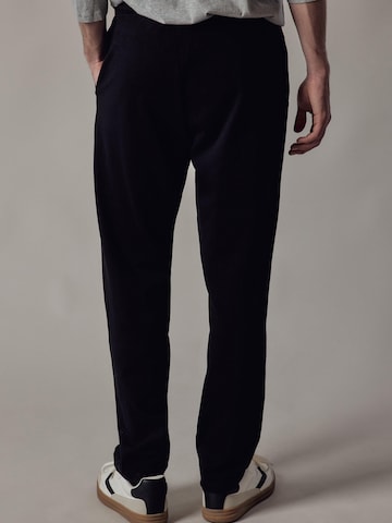 OWN Off With Nature Regular Broek 'Joggers in Interlock' in Zwart