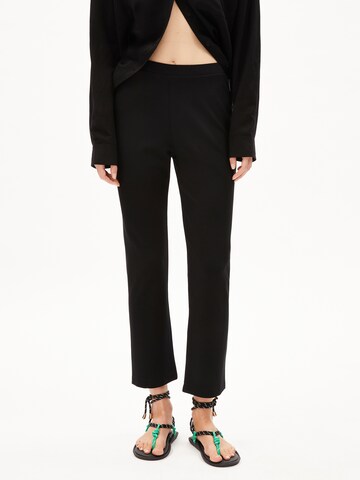 ARMEDANGELS Regular Jerseyhose SALITAA in Schwarz: Vorderseite