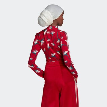 ADIDAS ORIGINALS Koszula body 'Thebe Magugu Bodysuit' w kolorze czerwony