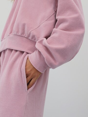 Sweat-shirt 'Egid' EDITED en rose