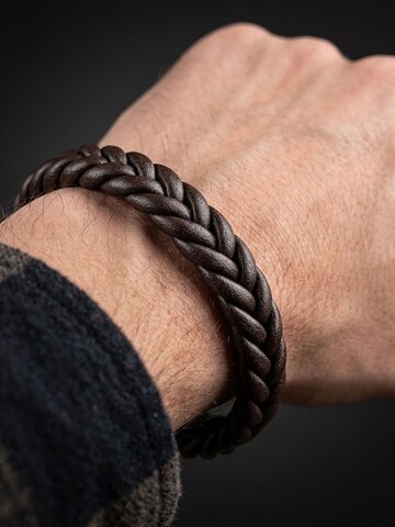 UNIQAL Rannekoru 'BRAID' värissä ruskea