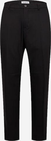 Woodbird Regular Trousers with creases 'Eik' in Black: front