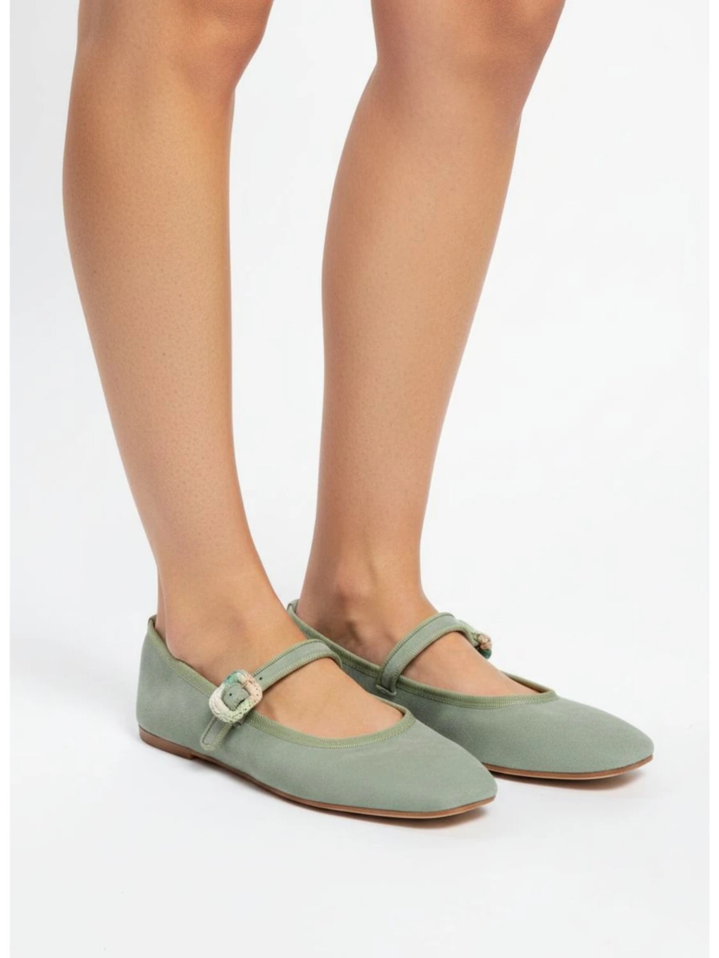 Ballerina con cinturino 'Bambolina' di Flarelle in verde: frontale