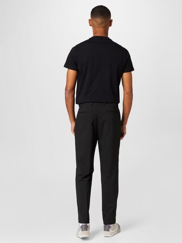 BURTON MENSWEAR LONDON Regular Pleated Pants in Black