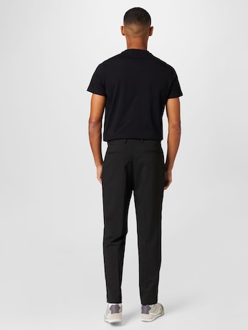 BURTON MENSWEAR LONDON Regular Pleated Pants in Black